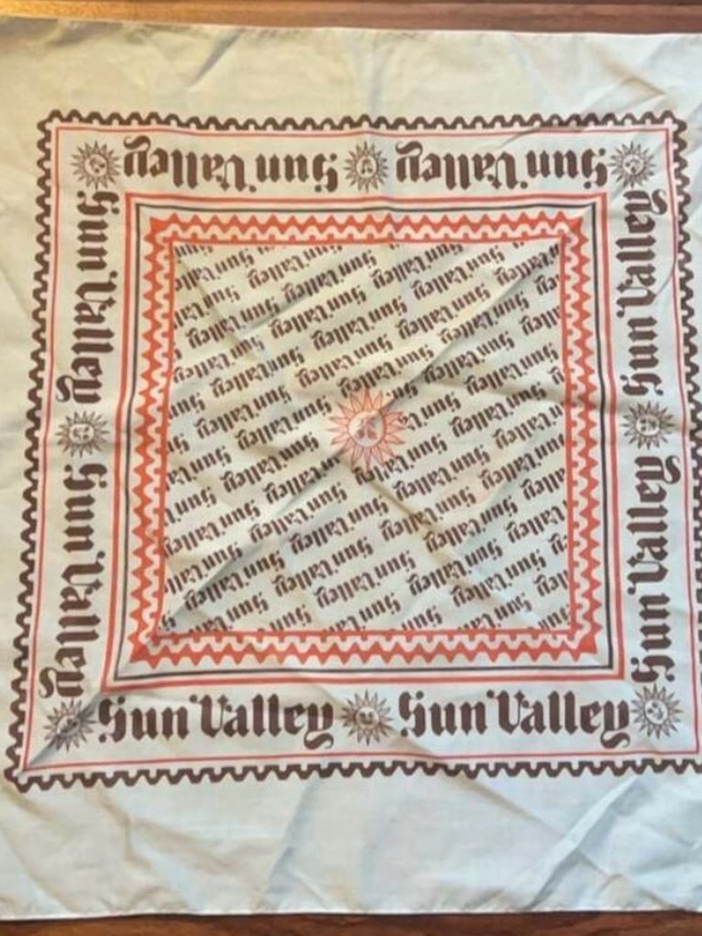 Vintage 1970s Sun Valley Graphic Print Bandana